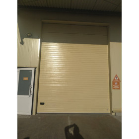 Industrial sectional doors 40 mm Flush / Woodgrain color-RAL 1015 beige