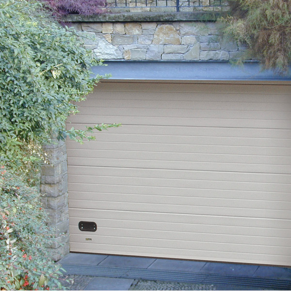 Sectional garage doors 40 mm RIB / stucco color-RAL 1015 beige