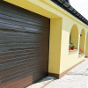 Sectional garage doors 40 mm RIB / stucco color-RAL 8017 brown