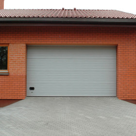 Ворота гаражні секційні 40 мм RIB/stucco  Колір - RAL 9016 Білий