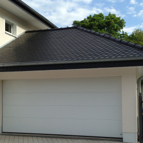 Sectional garage doors 40 mm Flush / stucco color-RAL 9016 White