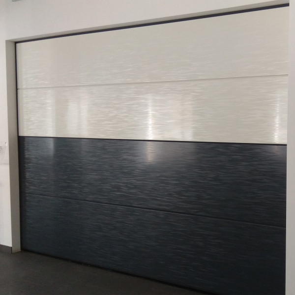 Sectional garage doors 40 mm Slick / smooth color-3D White 9016