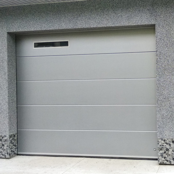 Sectional garage doors 40 mm Slick / smooth color-RAL 9006 silver