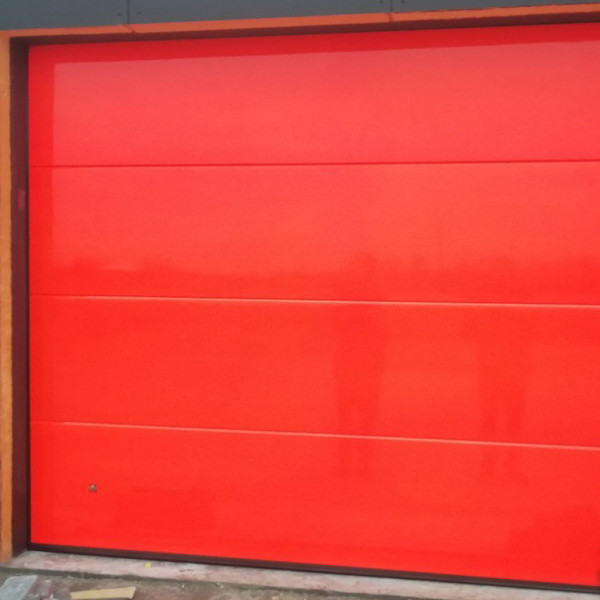 Sectional garage doors 40 mm Slick / smooth color-RAL 3000 Red