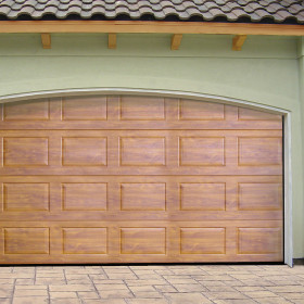 Garage sectional doors 40 mm CASSETE / Woodgrain color-Golden oak, golden oak