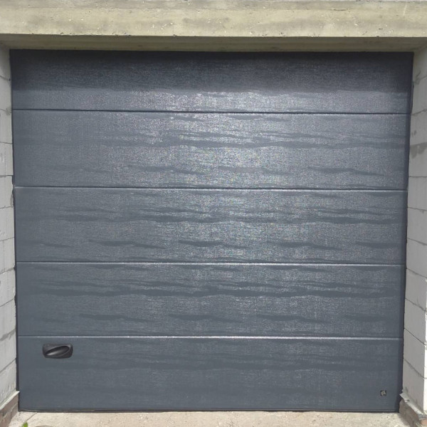 Garage sectional doors Hormann  (2 500 х 2 500), 40мм Flush/Woodgrain Color - RAL 7016
